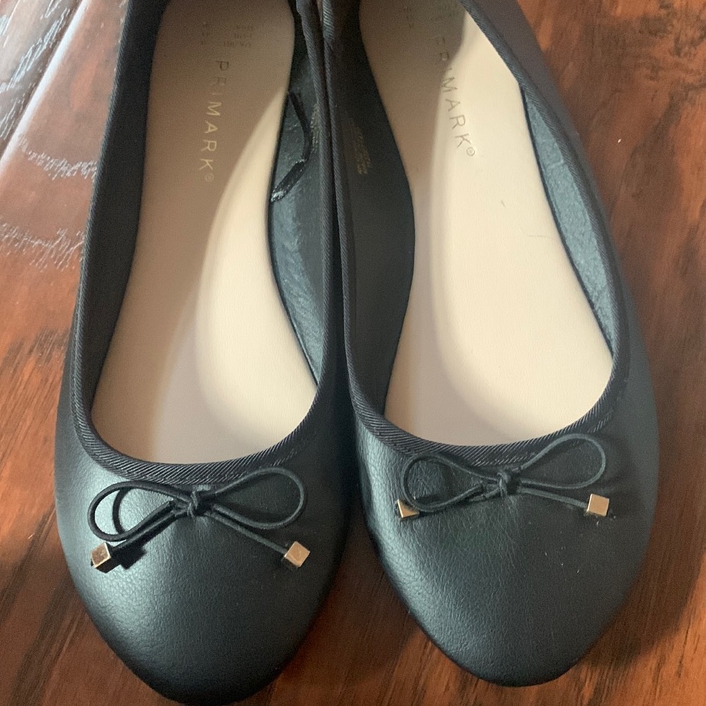 Black flats